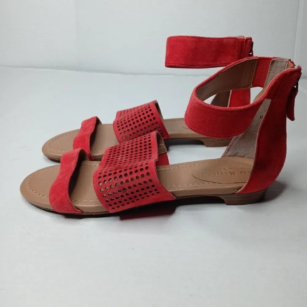 Isaac Mizrahi red ankle strap sandals size 8
